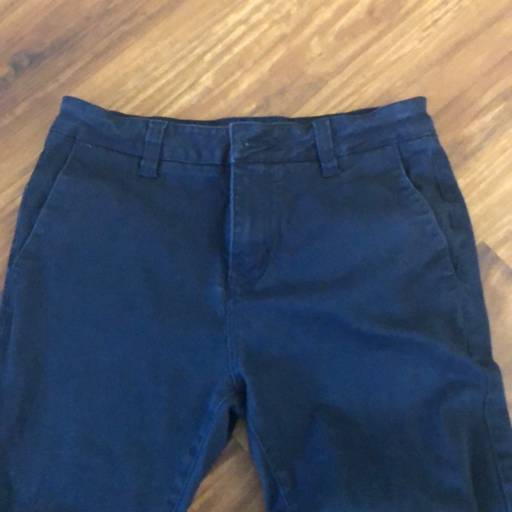 Men’s navy colored jeans